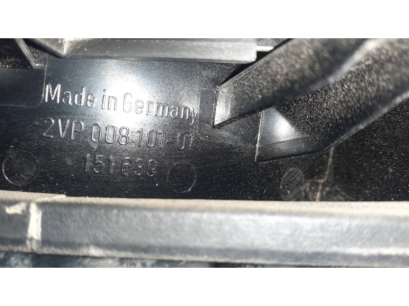 Recambio de piloto trasero izquierdo para renault megane i classic (la0) referencia OEM IAM 7700428320  2VP00810101