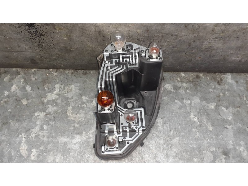 Recambio de portalamparas para seat ibiza (6j5) referencia OEM IAM 6J4945257D IZQUIERDO PILOTO TRASERO