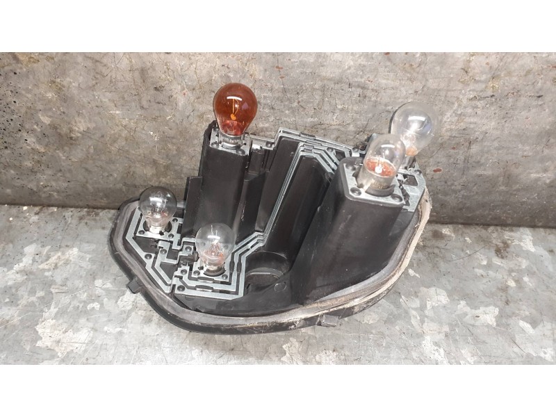Recambio de portalamparas para seat ibiza (6j5) referencia OEM IAM 6J4945257D IZQUIERDO PILOTO TRASERO