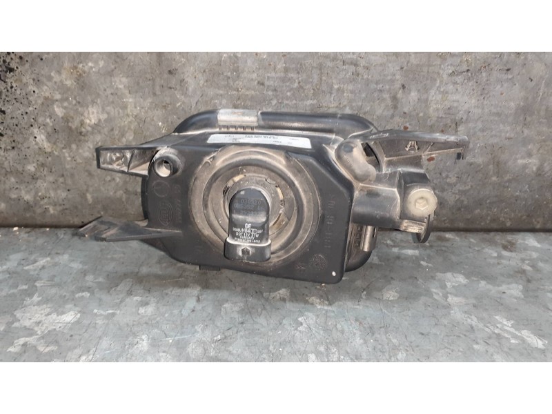 Recambio de faro antiniebla izquierdo para mercedes-benz clase c (w203) sportcoupe referencia OEM IAM 2158200556  1NA00797601