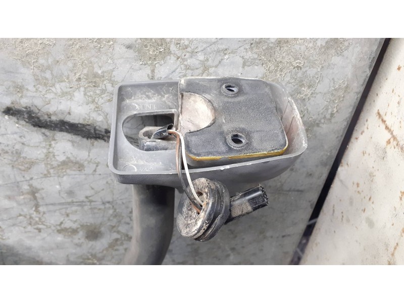 Recambio de retrovisor izquierdo para nissan atleon 120 referencia OEM IAM E9014094 NEGRO ELECTRICO