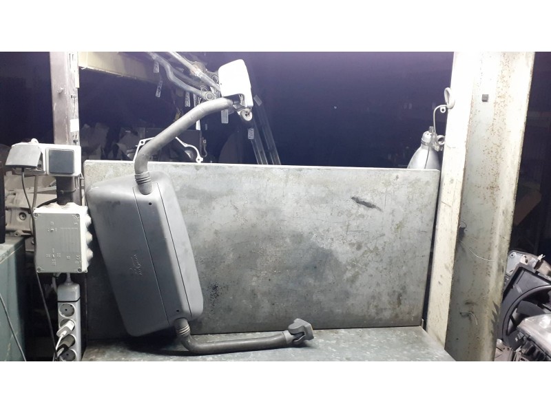 Recambio de retrovisor izquierdo para nissan atleon 120 referencia OEM IAM E9014094 NEGRO ELECTRICO