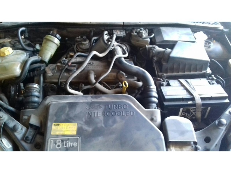 ford focus berlina (cak) del año 2004