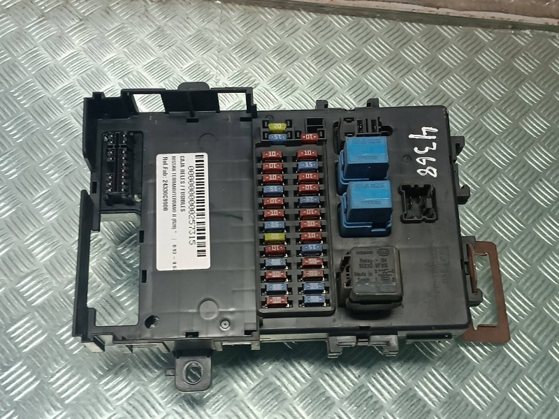 Recambio de caja reles / fusibles para nissan terrano/terrano.ii (r20) referencia OEM IAM 24330C9900 252309F915 4C150159