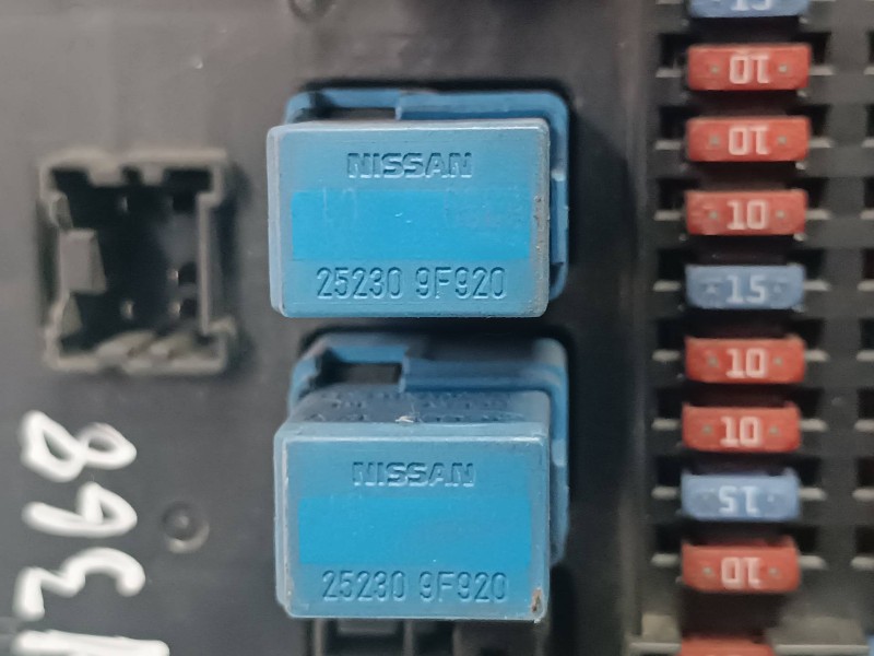 Recambio de caja reles / fusibles para nissan terrano/terrano.ii (r20) referencia OEM IAM 24330C9900 252309F915 4C150159