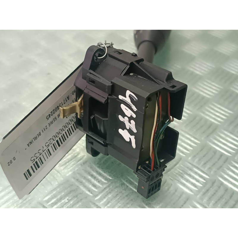 Recambio de mando limpia para mercedes-benz clase e (w211) berlina referencia OEM IAM A1715402245  CONECTOR 5 PINES