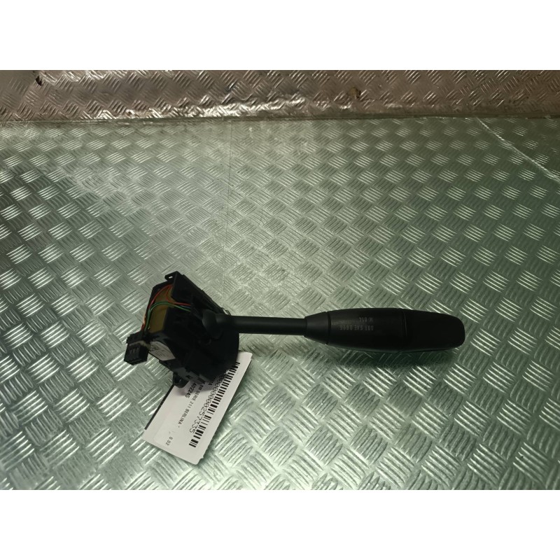 Recambio de mando limpia para mercedes-benz clase e (w211) berlina referencia OEM IAM A1715402245  CONECTOR 5 PINES