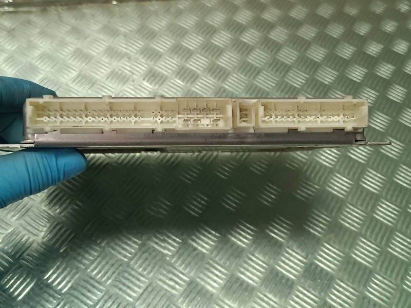 Recambio de centralita suspension para mercedes-benz clase s (w220) berlina referencia OEM IAM 2205450532 308886Q3 TEMIC