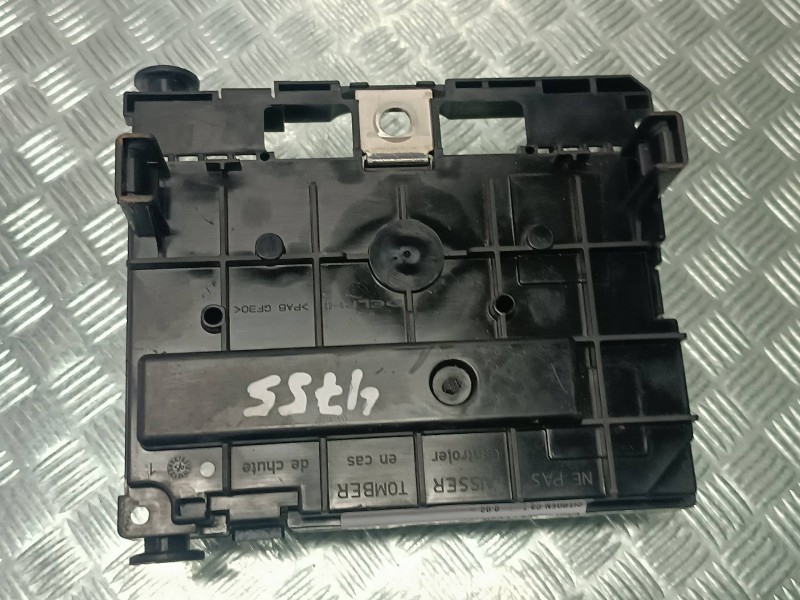 Recambio de caja reles / fusibles para citroen c3 referencia OEM IAM 9661707880 S12452258 BSML0300