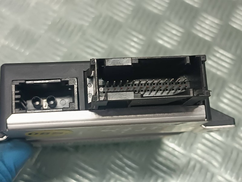 Recambio de modulo electronico para audi a6 berlina (4f2) referencia OEM IAM 4F0907468B 4F0910468A TEMIC