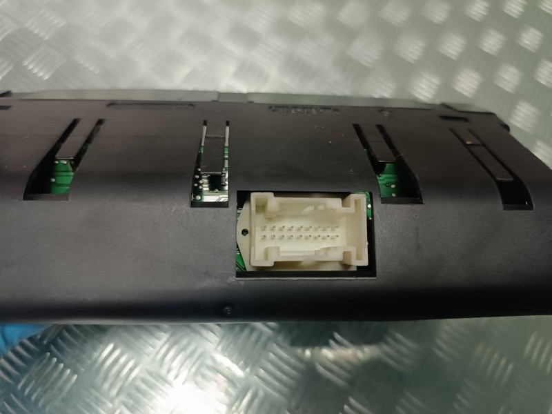 Recambio de mando calefaccion / aire acondicionado para mercedes-benz clase s (w220) berlina referencia OEM IAM 2208300185 Q0027