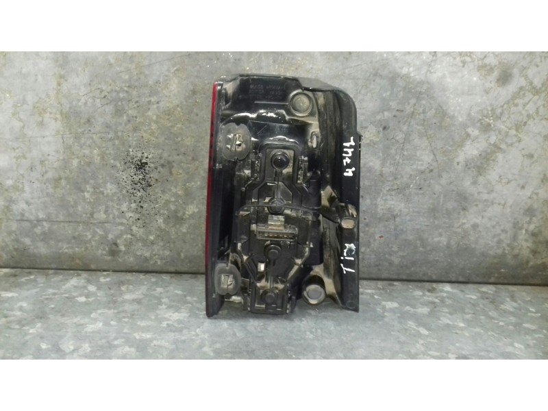 Recambio de piloto trasero izquierdo para citroen berlingo referencia OEM IAM 9657975680  9657976780