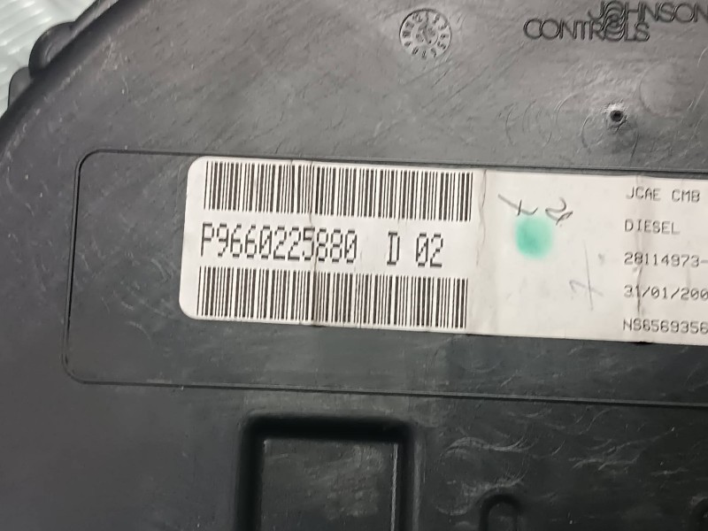 Recambio de cuadro instrumentos para citroen c3 referencia OEM IAM 9660225880 216787204 JOHNSON CONTROLS