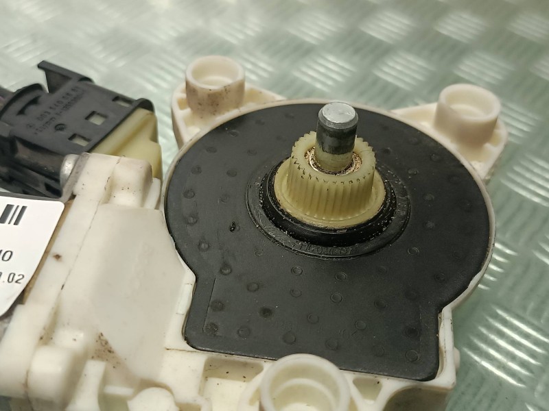 Recambio de motor elevalunas delantero derecho para mercedes-benz clase e (w211) berlina referencia OEM IAM A2118203042 01308219