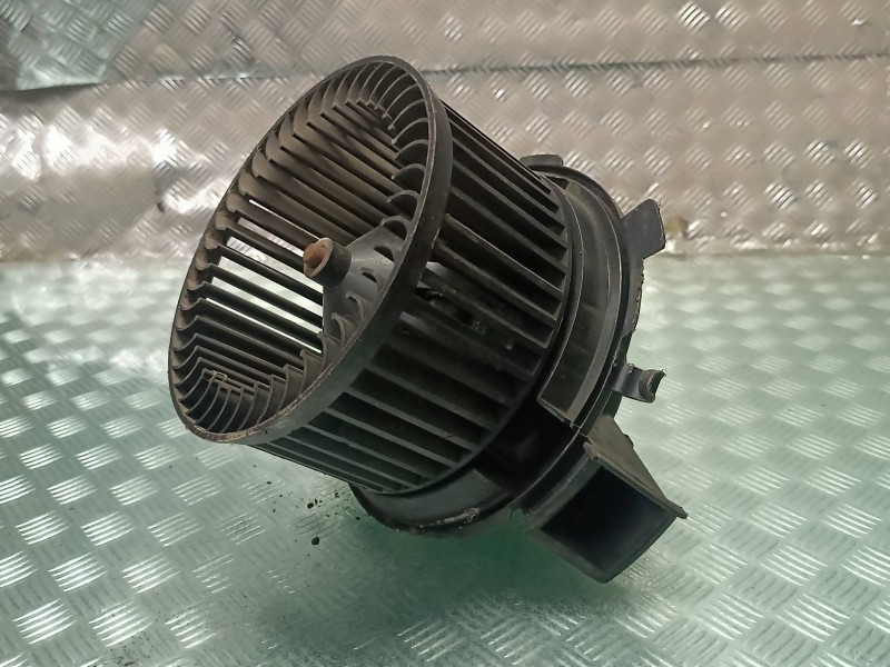 Recambio de ventilador calefaccion para citroen xsara picasso referencia OEM IAM 64245 BEHR CONECTOR 2 PINES