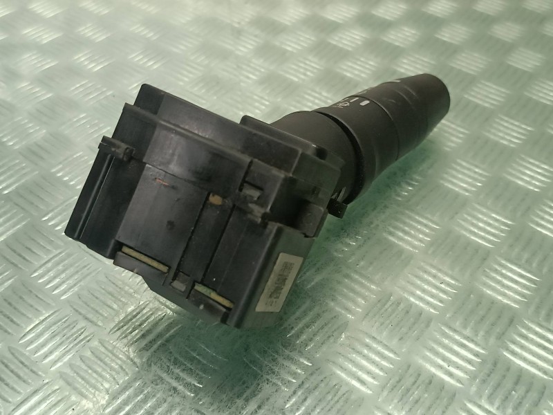 Recambio de mando limpia para nissan terrano/terrano.ii (r20) referencia OEM IAM 25260AV770  CONECTOR 12 PINES