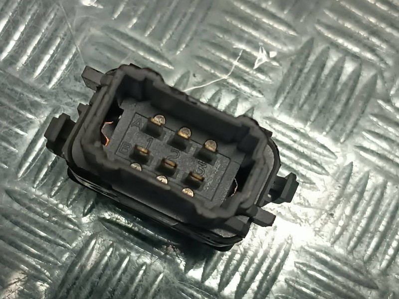 Recambio de interruptor para renault espace iv (jk0) referencia OEM IAM 28082 CONECTOR 6 PINES ESP