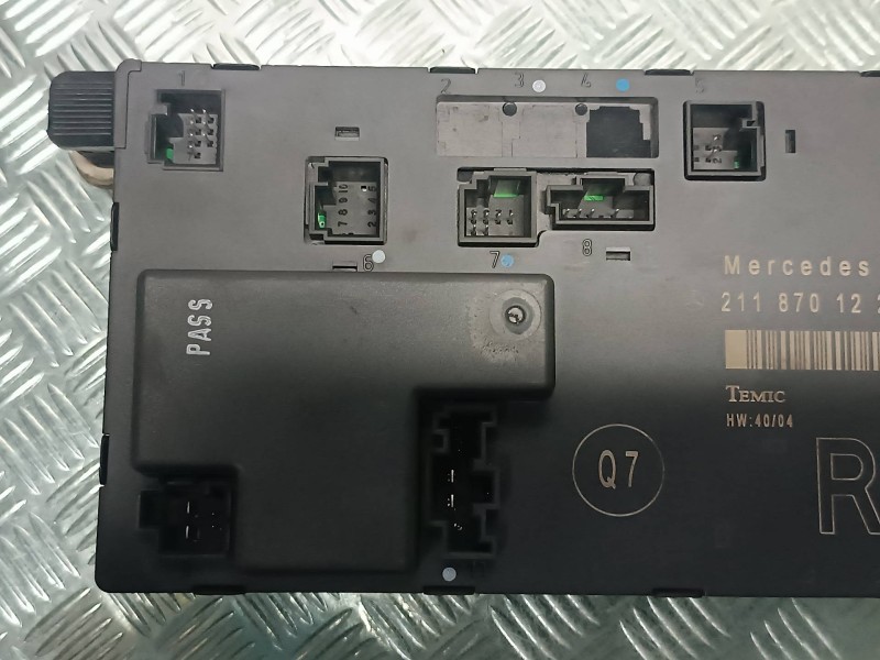 Recambio de modulo electronico para mercedes-benz clase e (w211) berlina referencia OEM IAM 2118701226 Q7 TEMIC