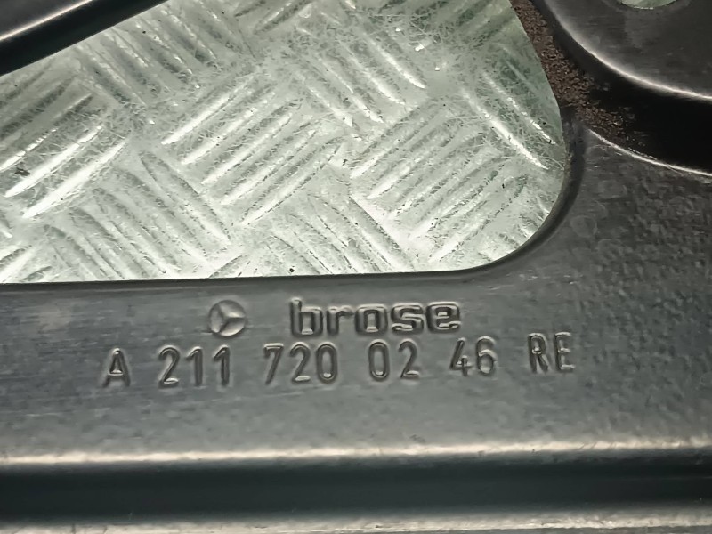 Recambio de elevalunas delantero derecho para mercedes-benz clase e (w211) berlina referencia OEM IAM A2117200246  ELECTRICO