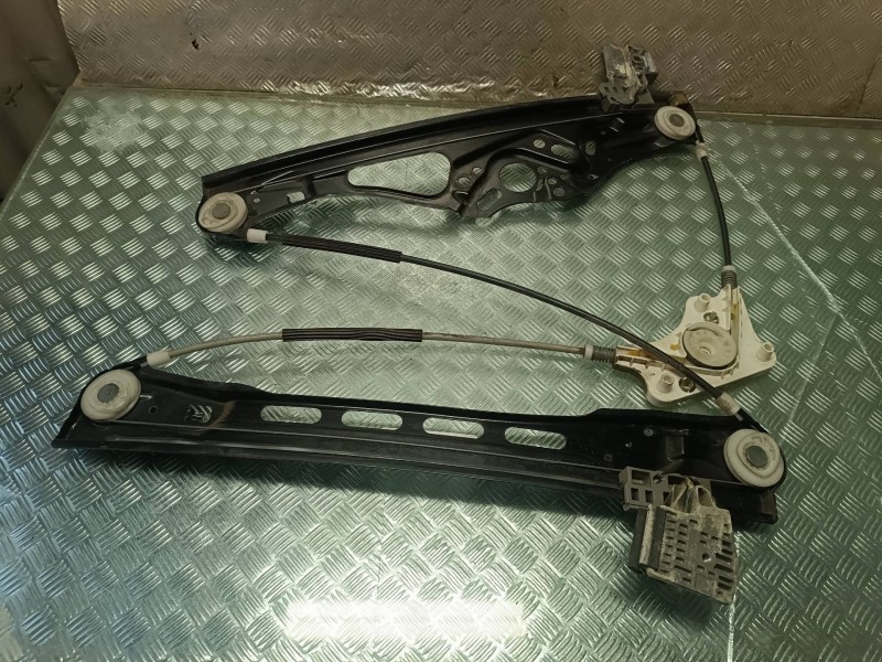 Recambio de elevalunas delantero derecho para mercedes-benz clase e (w211) berlina referencia OEM IAM A2117200246  ELECTRICO