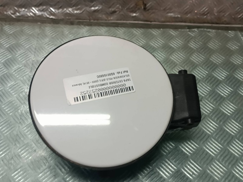Recambio de tapa exterior combustible para volkswagen polo (6r1) advance referencia OEM IAM 6Q0010680C 6Q0010680 