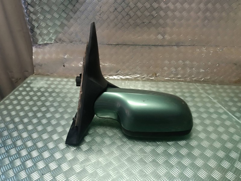 Recambio de retrovisor derecho para renault scenic ii referencia OEM IAM 12354070 11261127 ELECTRICO