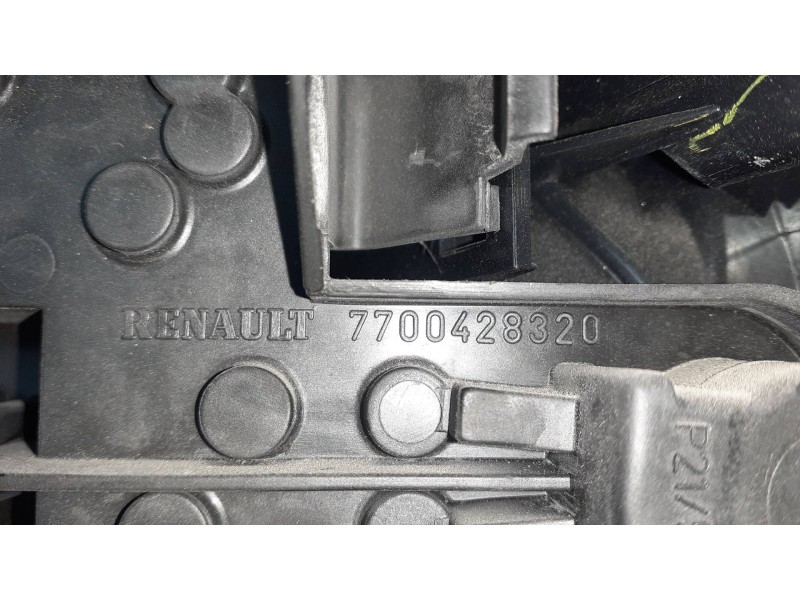 Recambio de piloto trasero izquierdo para renault megane i fase 2 berlina (ba0) referencia OEM IAM 7700428320 5511927LB 08551192