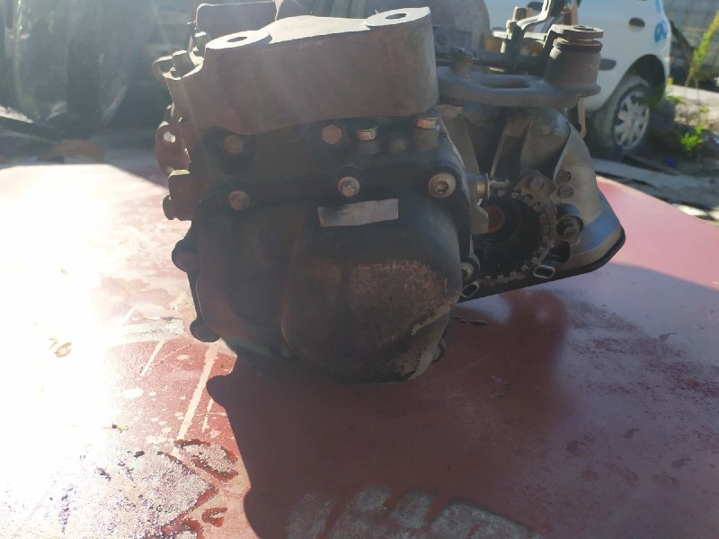 Recambio de caja cambios para opel corsa d catch me referencia OEM IAM 90400206  5 VELOCIDADES