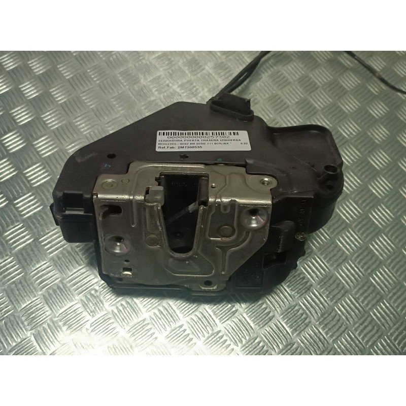 Recambio de cerradura puerta trasera izquierda para mercedes-benz clase e (w211) berlina referencia OEM IAM 2M7300535  