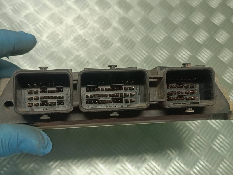 Recambio de centralita motor uce para renault espace iv (jk0) referencia OEM IAM 8200311550 02810011724 BOSCH