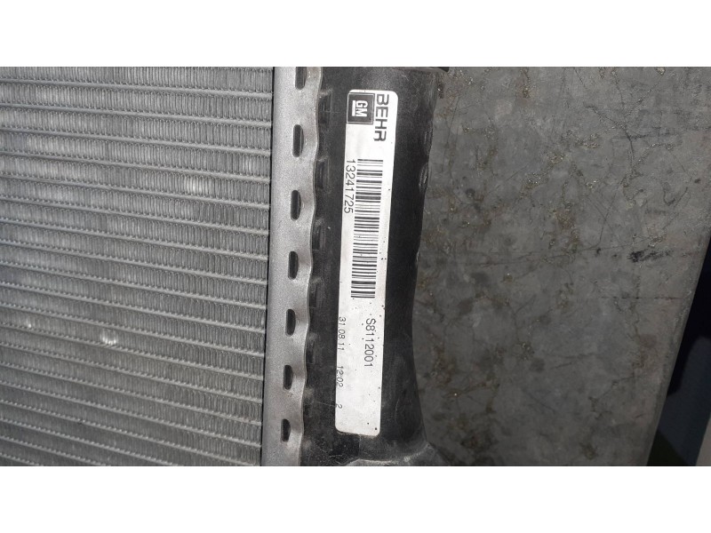 Recambio de radiador agua para opel insignia berlina referencia OEM IAM 13241725 S8112001 BEHR