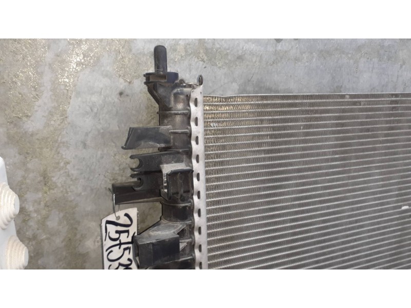 Recambio de radiador agua para opel insignia berlina referencia OEM IAM 13241725 S8112001 BEHR