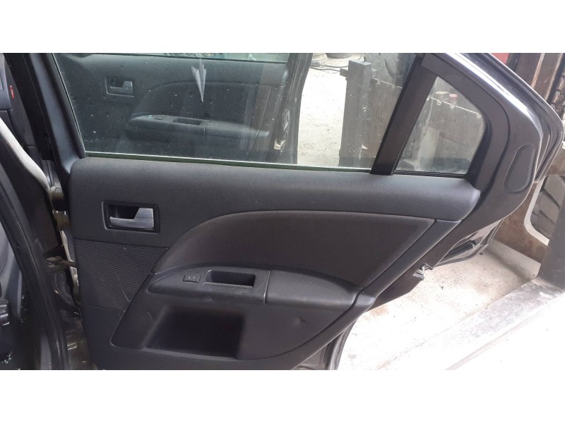 ford mondeo berlina (ge) del año 2004