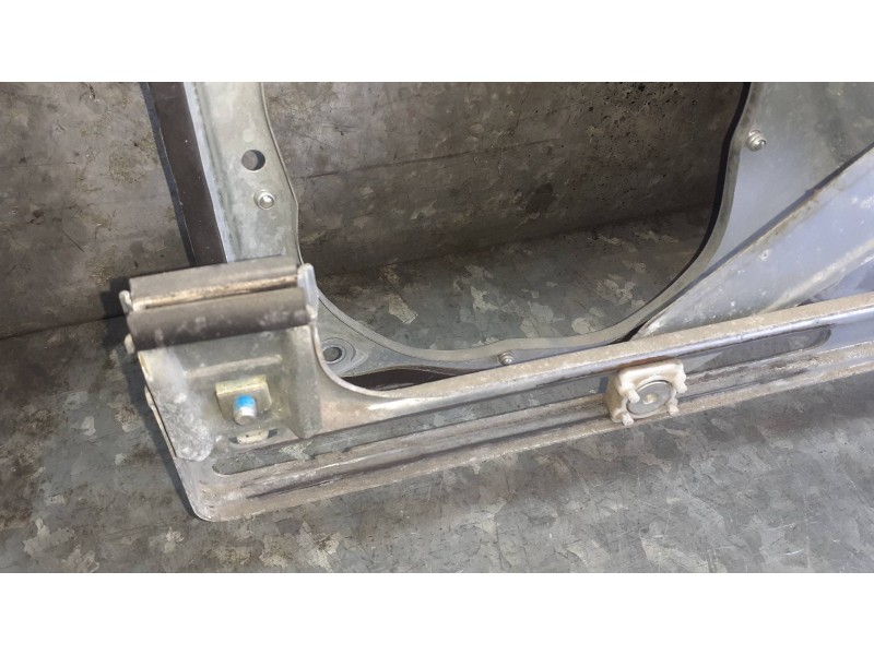 Recambio de elevalunas delantero izquierdo para ford focus lim. (cb4) referencia OEM IAM 984570211 SIN MOTOR ELECTRICO