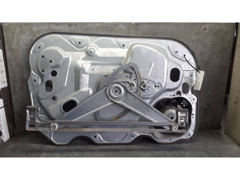 Recambio de elevalunas delantero derecho para ford focus lim. (cb4) referencia OEM IAM 984705211 SIN MOTOR ELECTRICO