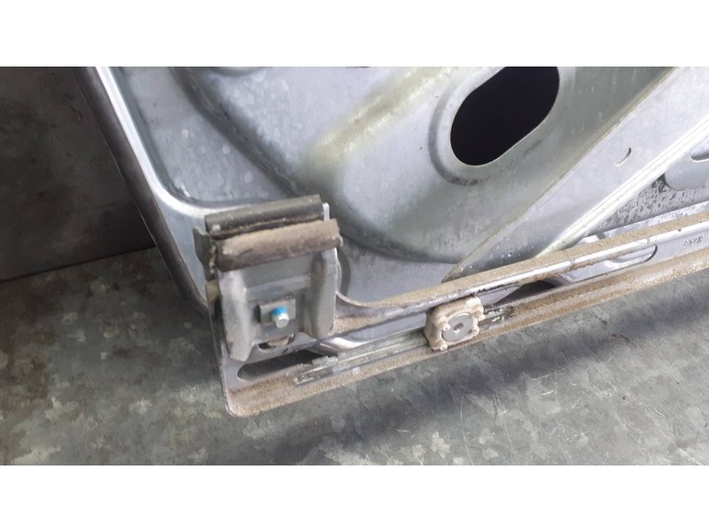 Recambio de elevalunas delantero derecho para ford focus lim. (cb4) referencia OEM IAM 984705211 SIN MOTOR ELECTRICO