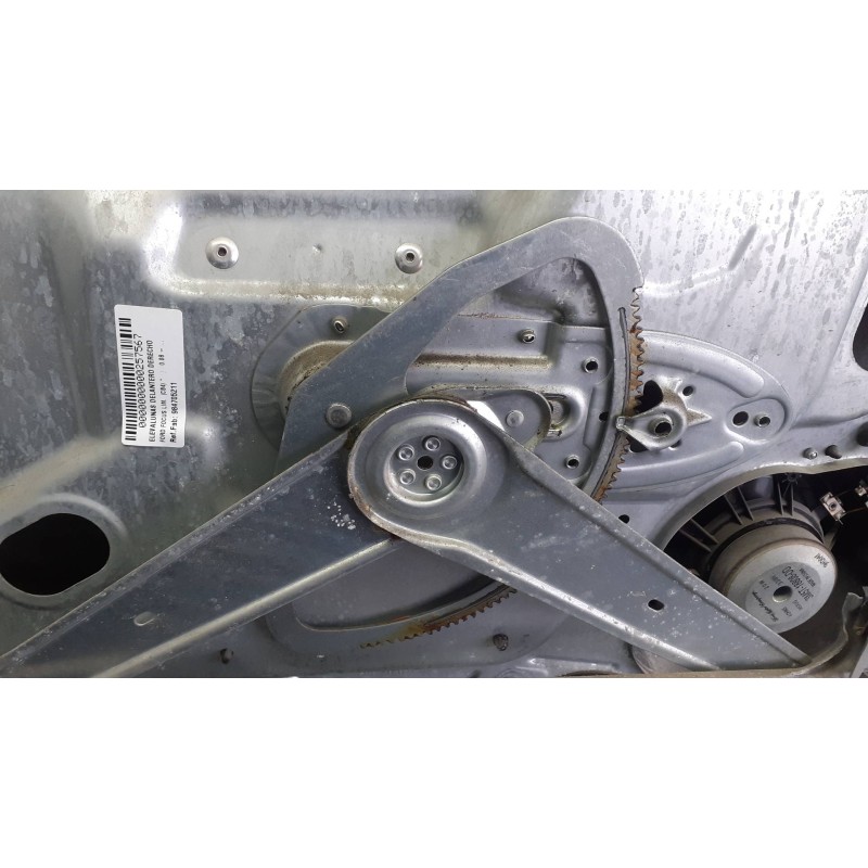 Recambio de elevalunas delantero derecho para ford focus lim. (cb4) referencia OEM IAM 984705211 SIN MOTOR ELECTRICO