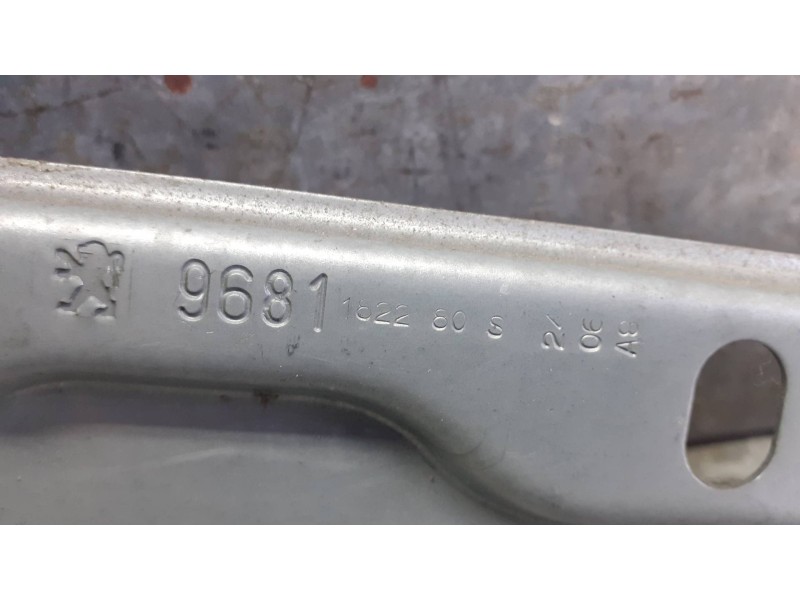 Recambio de elevalunas delantero derecho para peugeot 207 referencia OEM IAM 9681182280 CON MOTOR ELECTRICO