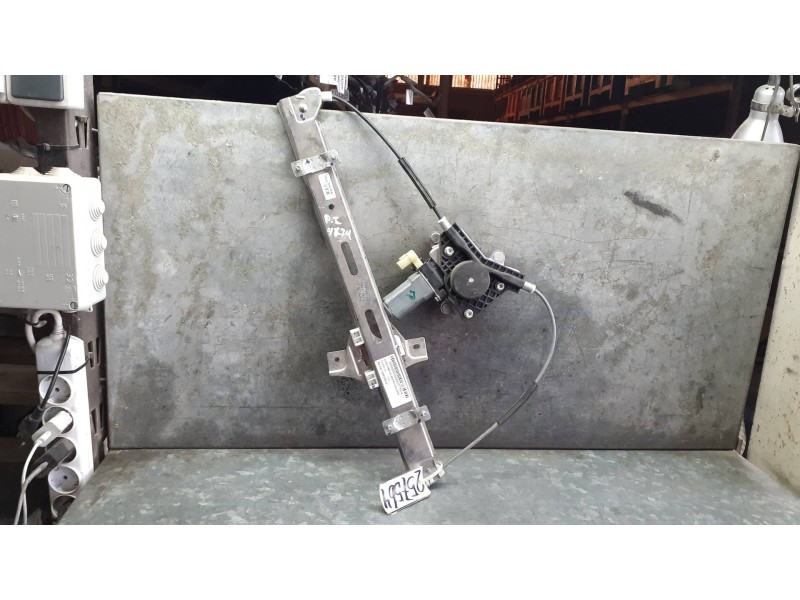 Recambio de elevalunas delantero izquierdo para hyundai i10 referencia OEM IAM 824010X010 CON MOTOR ELECTRICO