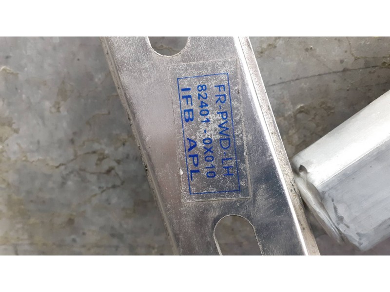 Recambio de elevalunas delantero izquierdo para hyundai i10 referencia OEM IAM 824010X010 CON MOTOR ELECTRICO