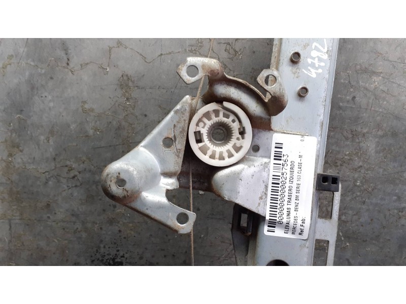 Recambio de elevalunas trasero izquierdo para mercedes-benz clase m (w163) referencia OEM IAM  SIN MOTOR ELECTRICO