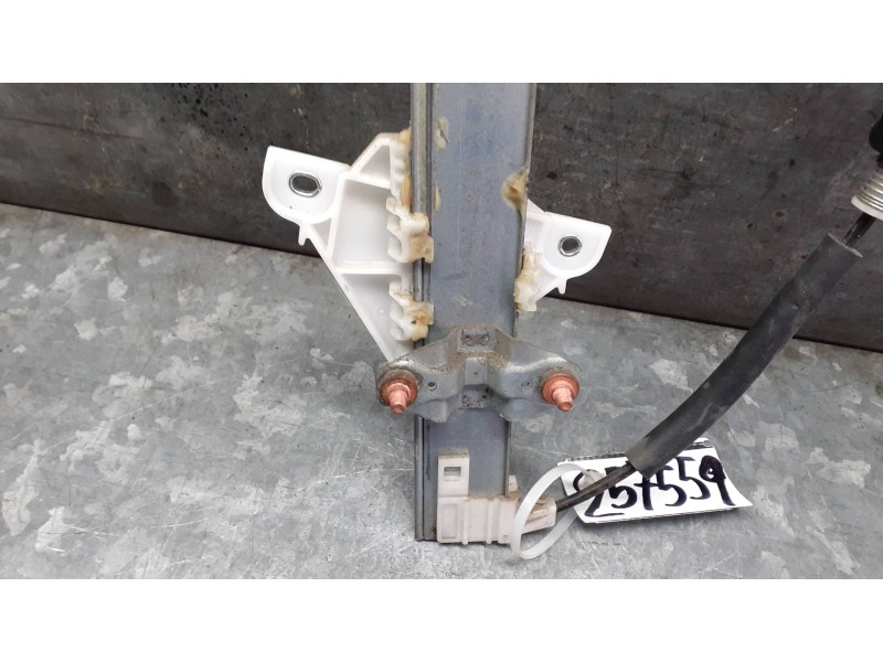 Recambio de elevalunas delantero izquierdo para mazda 6 lim. (gh)(.2012) referencia OEM IAM  SIN MOTOR ELECTRICO