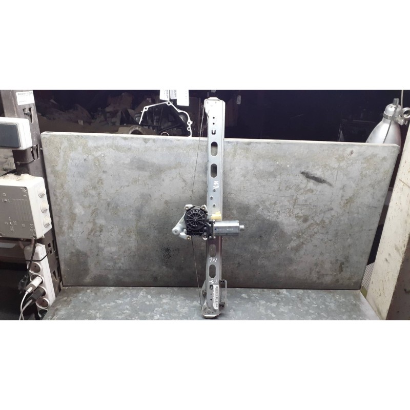 Recambio de elevalunas trasero izquierdo para mercedes-benz clase m (w163) referencia OEM IAM 119017100 CON MOTOR ELECTRICO