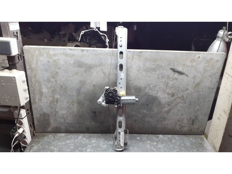 Recambio de elevalunas trasero izquierdo para mercedes-benz clase m (w163) referencia OEM IAM 119017100 CON MOTOR ELECTRICO