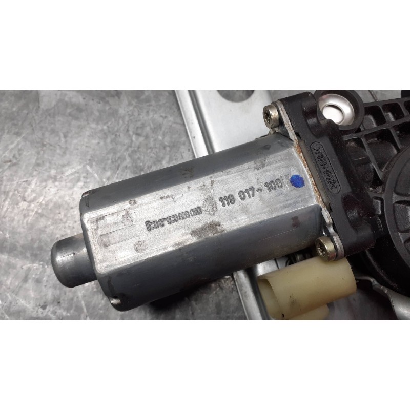 Recambio de elevalunas trasero izquierdo para mercedes-benz clase m (w163) referencia OEM IAM 119017100 CON MOTOR ELECTRICO