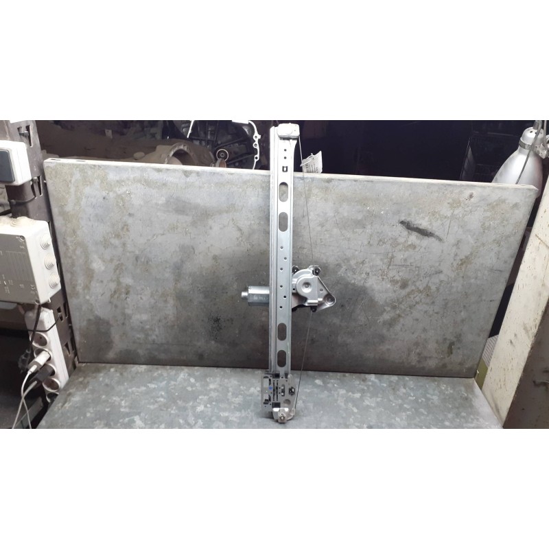Recambio de elevalunas trasero izquierdo para mercedes-benz clase m (w163) referencia OEM IAM 119017100 CON MOTOR ELECTRICO