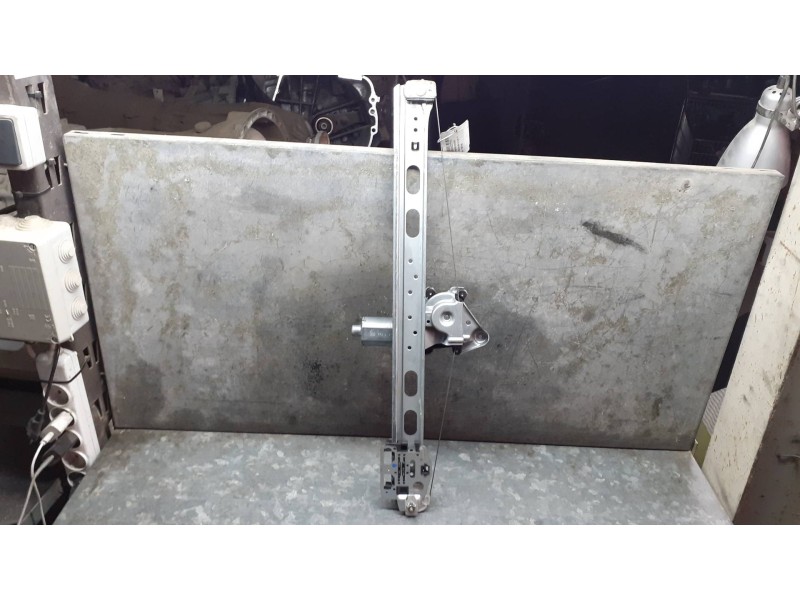 Recambio de elevalunas trasero izquierdo para mercedes-benz clase m (w163) referencia OEM IAM 119017100 CON MOTOR ELECTRICO