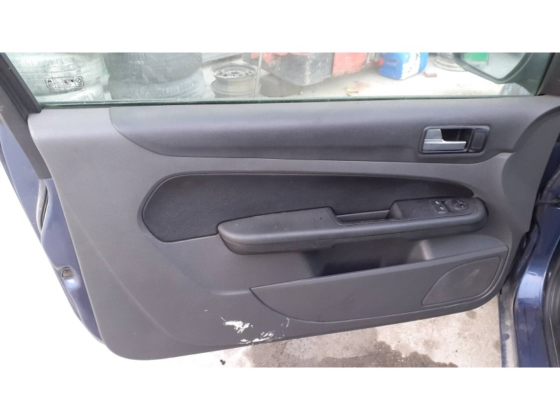 ford focus berlina (cap) del año 2005