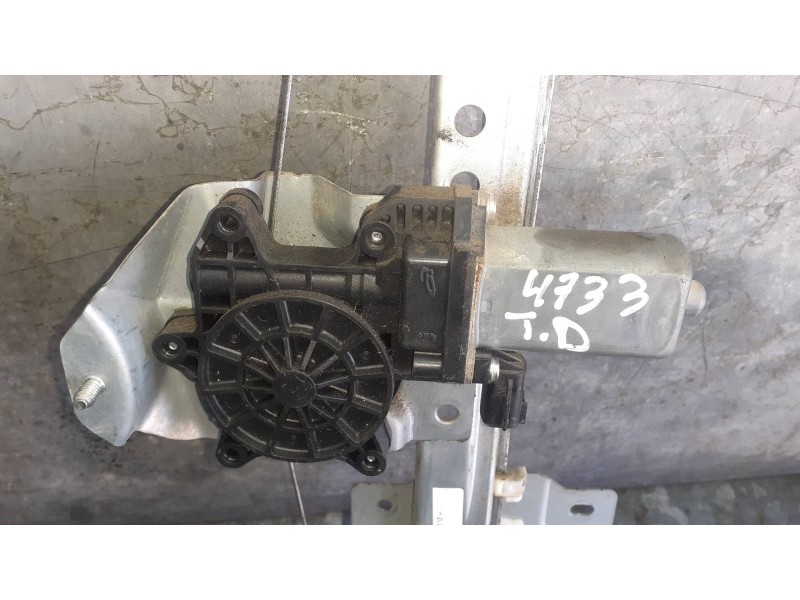 Recambio de elevalunas trasero derecho para dacia lodgy referencia OEM IAM 827202127R CON MOTOR ELECTRICO