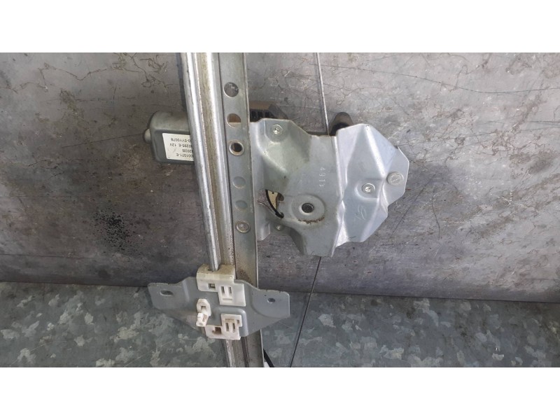 Recambio de elevalunas trasero derecho para dacia lodgy referencia OEM IAM 827202127R CON MOTOR ELECTRICO